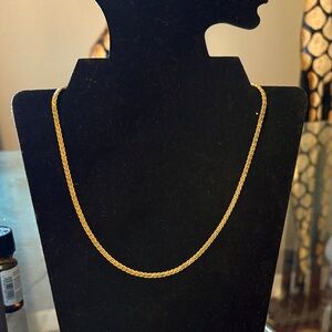 Elegant Goldtone Chain Necklace